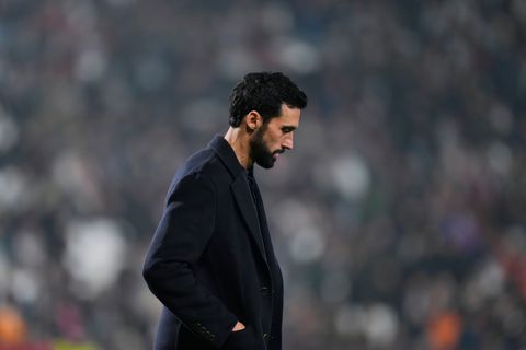 Nieuwe trainer Real Madrid begint dramatisch aan nieuwe klus en ziet Spaanse topclub afgaan in de beker