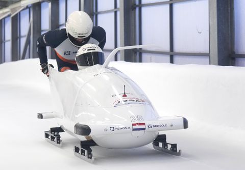 Nederlandse olympiërs zorgen voor hilariteit na opmerkelijk gebaar van concurrent: 'Een krankzinnig verhaal'