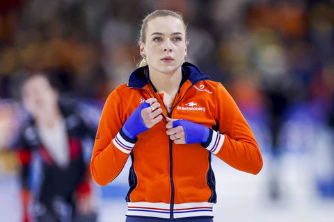 Topschaatsster Joy Beune wordt met olympische collega's verrast: 'Oh jeetje'