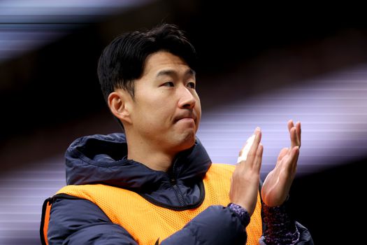 Son Heung-Min blesseert zich na ruzie om een potje tafeltennis