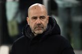 Concurrentiestrijd met Ajax laat Peter Bosz koud: 'Als ik nerveus word, is het van ons eigen spel'