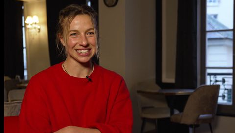 Jackie Groenen biecht bijzonder ritueel vlak voor het slapen op: 'Denk dat mijn vriend helemaal gek wordt'