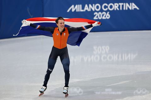 Zo vliegt Jens van 't Wout naar sensationeel goud in Milaan: bekijk de beelden