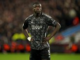 Brian Brobbey baalt dat hij zo weinig aanvoer krijgt bij Ajax. ©Pro Shots