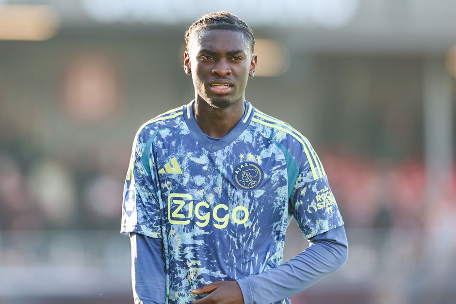 Ajacied Jorthy Mokio (17) voor het eerst opgeroepen door België, topspeler keert na lange tijd terug