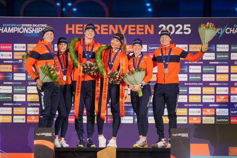 Loting dag 3 WK afstanden: Jutta Leerdam en Miho Takagi ontlopen elkaar, net als Jenning de Boo en Jordan Stolz