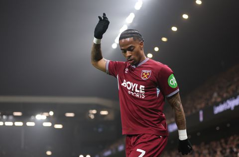 Door Oranje en Suriname gewilde Crysencio Summerville spreekt voorkeur uit: 'De band is er en ook al lang'