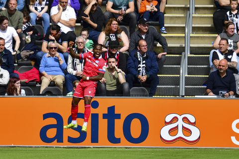 Heerenveen blijft hopen op play-offs na zege bij angstig Heracles Almelo