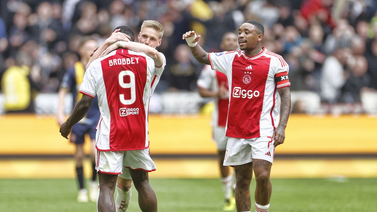 Statistieken: Ajax weer (even) op plek vijf na overwinning op FC Twente