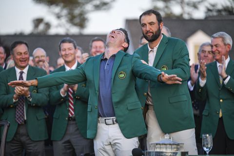 Topgolfer Rory McIlroy in tranen na eerste groen jasje op The Masters: 'Ongelooflijk'