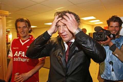 Gertjan Verbeek geeft niets om traditie bij bekerwinst: 'Die heeft mijn vrouw weggeflikkerd'