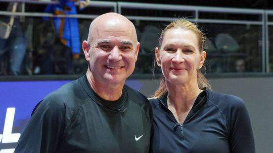 Tennisiconen Andre Agassi en Steffi Graf vallen opnieuw in de prijzen: 'Dit heeft alle verwachtingen overtroffen'