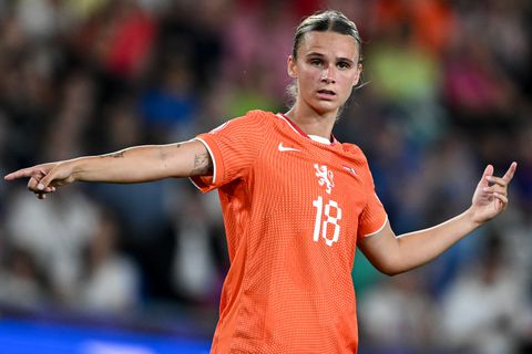 Populaire Oranje Leeuwin en vriendin maken indruk met onthullende beelden: ‘Goed dat ze dat doet’