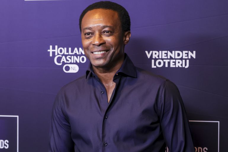 Ex-Feyenoorder Regi Blinker maakte verkeerde investering van 125.000 gulden: 'Ik ben daar ziek van geweest'