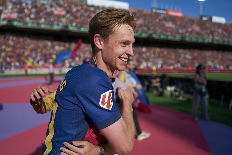 'Dat vinden wij vervelend': FC Barcelona-voorzitter spreekt zich uit over situatie Frenkie De Jong