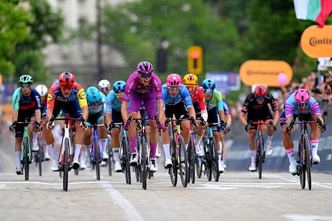 LIVE Giro d'Italia | Volg hier de ontwikkelingen in de zesde etappe van de Ronde van Italië