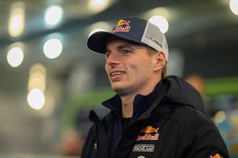 Max Verstappen laat zich meteen gelden in eerste kwalificatie 24 uur van de Nürburgring