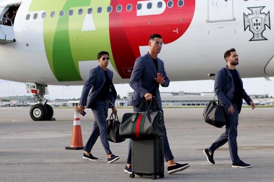 Teamgenoot Cristiano Ronaldo doet boekje open over tragische dood moeder: 'Ik herinner me haar laatste schreeuw...'