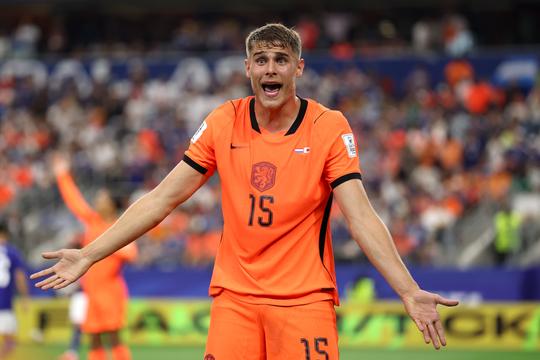 Deze drie spelers van Oranje staan op scherp door een gele kaart op het WK voetbal