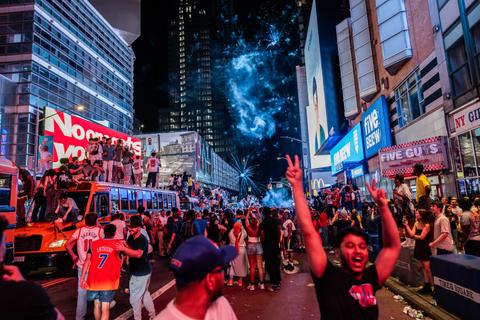 New York staat ondersteboven tijdens WK dankzij historische basketbaltitel