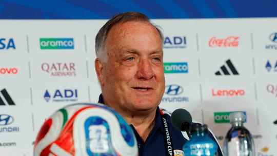 Dick Advocaat pakt indrukwekkend record op WK voetbal razendsnel af van collega door debuut van Curaçao