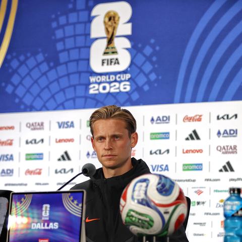 Frenkie de Jong openhartig over kritiek op Oranje richting eerste duel op WK voetbal: 'Dat sentiment krijg je mee'