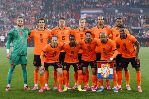 Dit is de vermoedelijke opstelling van Oranje in openingswedstrijd WK voetbal tegen Japan