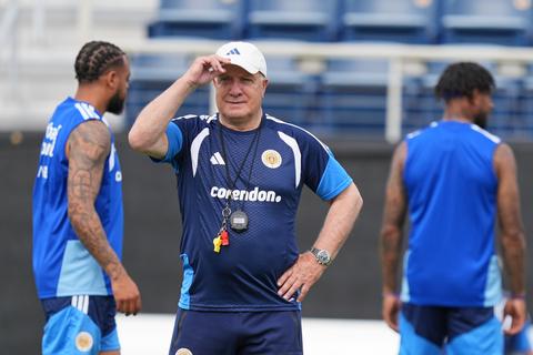 Dick Advocaat (78) openhartig over bijzondere band met Curaçao richting WK voetbal: 'Dan ga je je zo voelen'