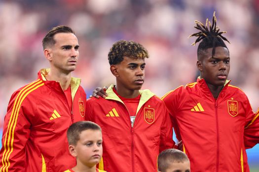 Het volkslied van Spanje: om deze reden zingen spelers van La Furia Roja niet mee tijdens EK-finale