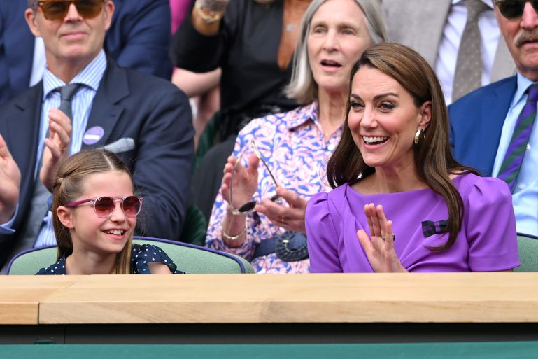 Stralende prinses Kate Middleton krijgt staande ovatie op Wimbledon, ook andere beroemdheden trekken de aandacht