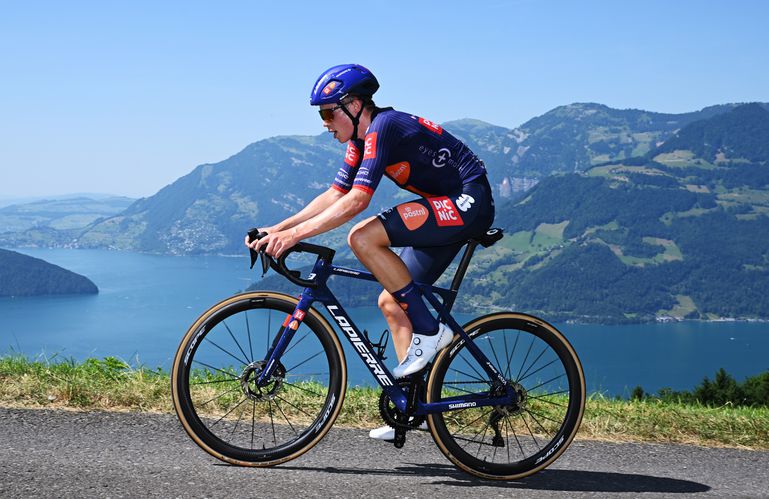 LIVE Tour de France | Visma maakt eerste bergetappe meteen hard, Nederlanders in kopgroep