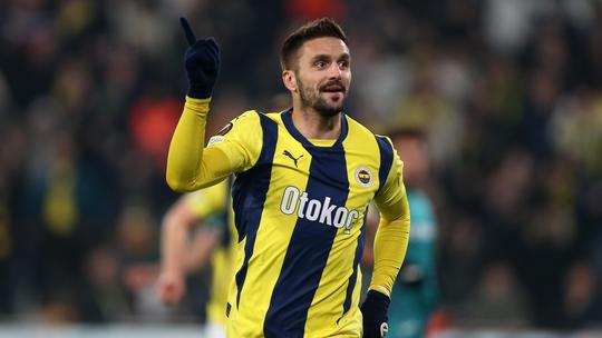 Grote verrassing uit Servië: 'Spaanse topclub gaat met Dusan Tadic aan de haal'