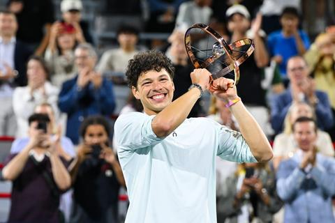 Nieuwe favoriet voor US Open staat op: top 10-speler pakt eindzege in Montreal en is klaar voor thuiswedstrijd