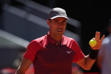 Voormalig tennistopper (38) verrast met bijzondere carrièreswitch: Spanjaard laat zich direct gelden