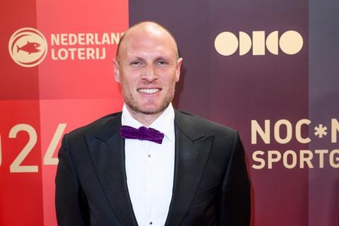 Topkeeper Pirmin Blaak cashte 'bizar veel geld' en kocht een Porsche: 'Mijn vader werd helemaal woest'