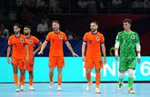 Een balend Nederlands futsalteam. © Getty Images
