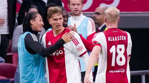 'Gevaarlijke' Ajacied zorgt voor verbazing met 'gekke gebaartjes': 'Misschien voelt hij zich gekwetst'