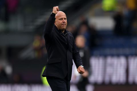 Britse media lyrisch over het geluk van Arne Slot en Liverpool: 'Eerste ploeg in de geschiedenis die dat lukt'