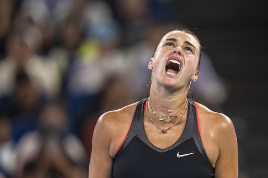 Tennistopper Aryna Sabalenka krijgt ervan langs na uitbarsting: 'Het ziet er heftig uit'