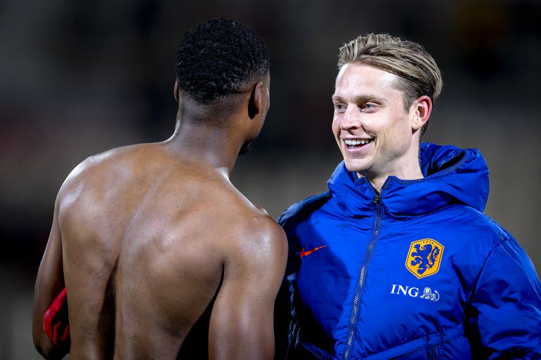Frenkie de Jong tekent gloednieuw contract bij FC Barcelona met bizar hoge afkoopsom