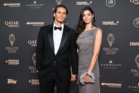 Topvoetballer deelt verdrietig liefdesnieuws na heldenrol in Champions League