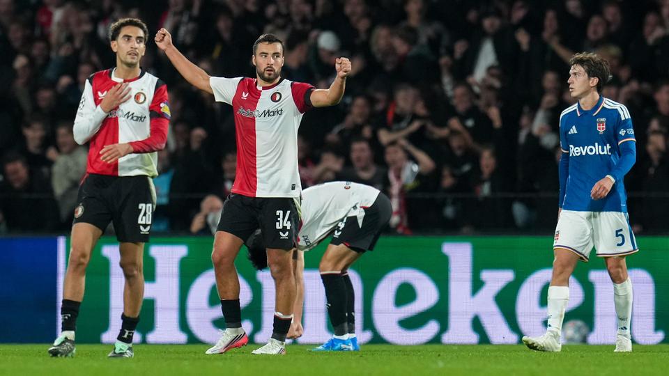 Charles Vanhoutte viert feest na Champions League-zege. ©PRO SHOTS.