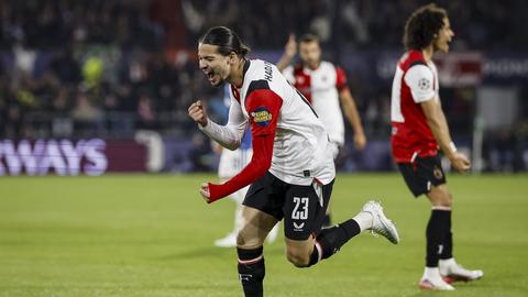 Feyenoord swingt langs Italiaanse topclub met heerlijke zege in Champions League