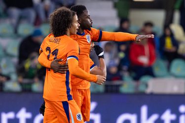 Jong Oranje voorkomt zeldzame nederlaag dankzij knappe comeback tegen EK-gastheer