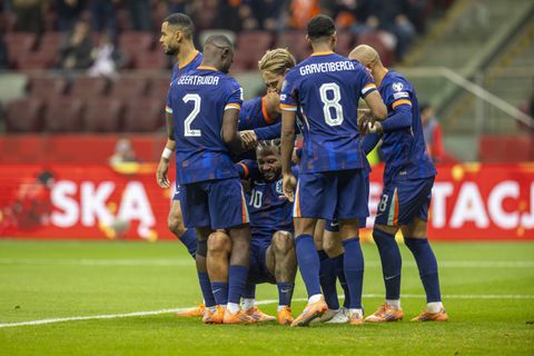 Oranje beperkt schade in Polen, WK-ticket kan in eigen huis worden veiliggesteld