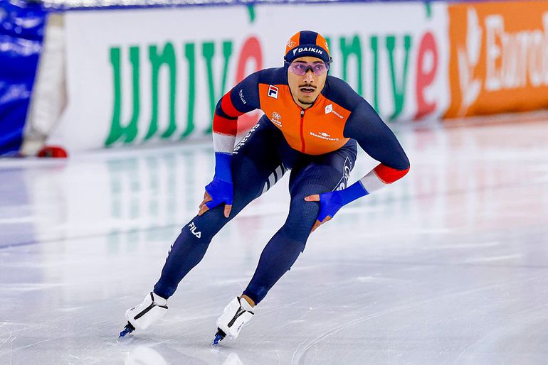 Poolse topschaatser maakt indruk op 500 meter bij World Cup Hamar, maar verziekt podiumplek voor Nederlander