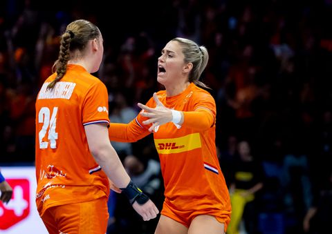 Drama Nederlandse handbalsters op WK bij afscheid Estavana Polman en Lois Abbingh