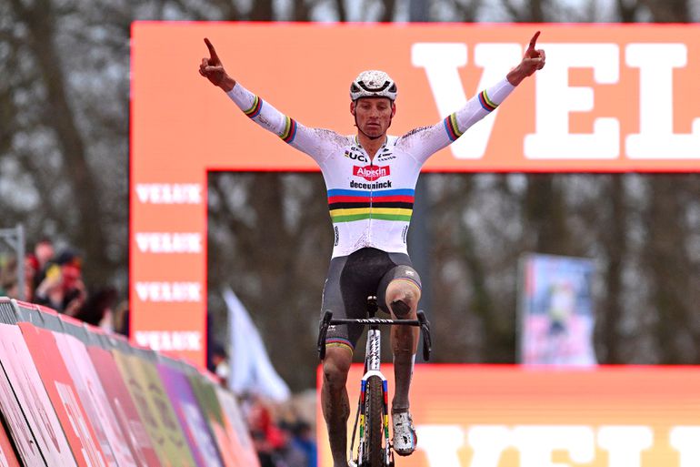 Valpartij houdt topwielrenner Mathieu van der Poel niet tegen bij rentree veldrijden