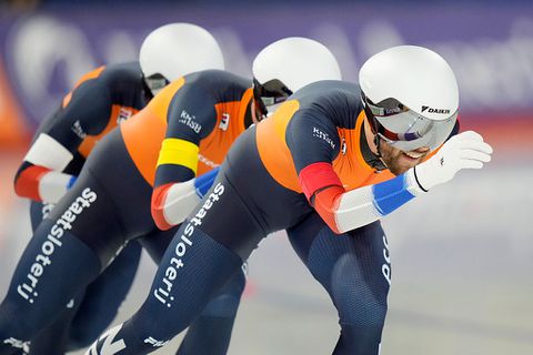Nederlandse topschaatsers zorgen voor opluchting tijdens ploegenachtervolging World Cup Hamar