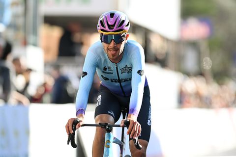 Ambitieuze wielerploeg Unibet Rose Rockets trekt duidelijke grens: Italiaanse renner (30) per direct ontslagen